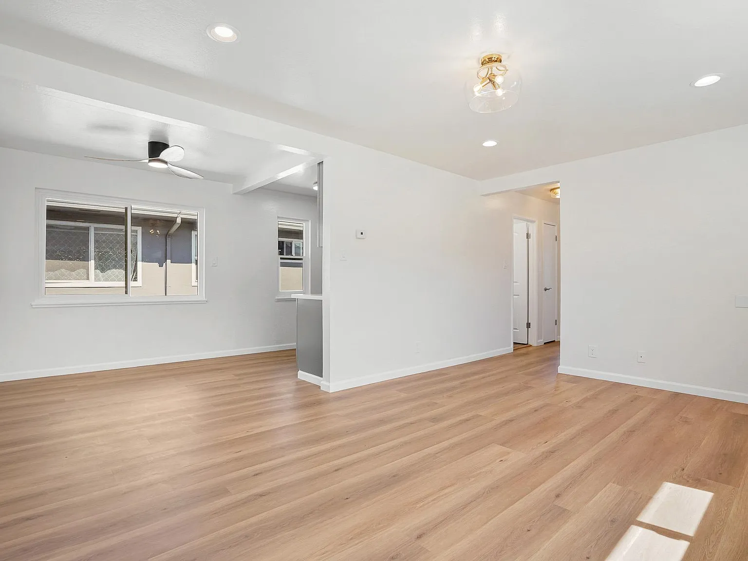 1 bed, 620 sqft, $2,548 — Photo 4