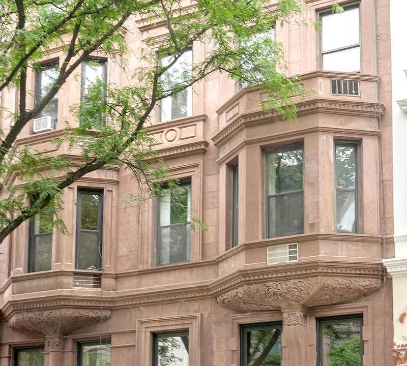 2nd image of 37 W 77th St