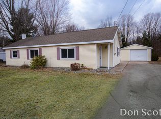 58 Porter Rd, Norton Shores, MI 49441