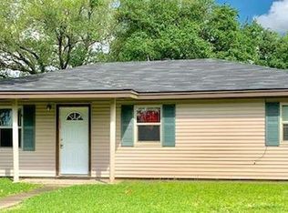 1512 Lamar Ave, Nederland, TX 77627