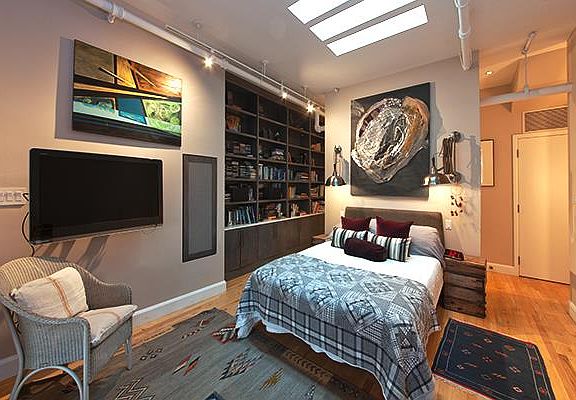 3rd image of 40 W 15th St APT 6A