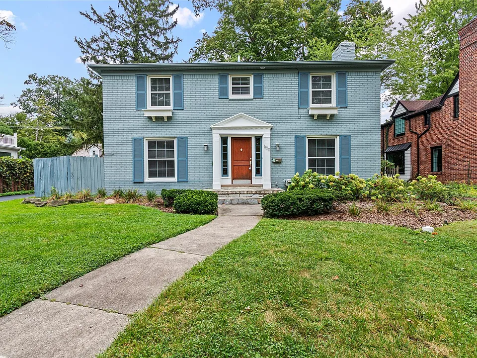 600 Westwood Dr