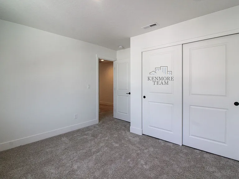 1030 S Underwood Pl #120 — Photo 14