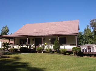 275 Smith Rd, Amsterdam, NY 12010