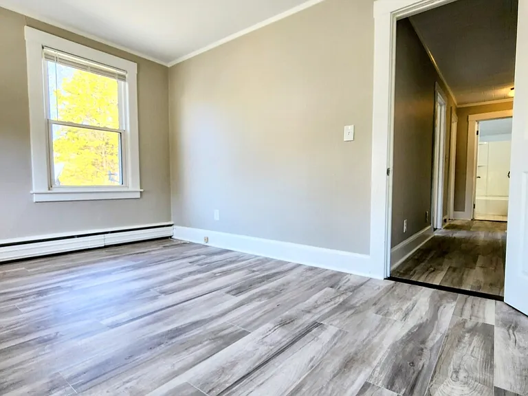 127 West St — Photo 10