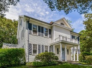 399 Round Hill Rd, Fairfield, CT 06824