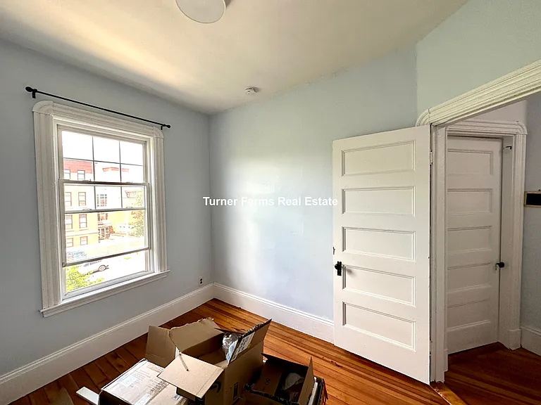 789 Columbia Rd — Photo 5