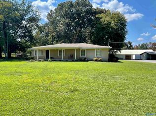 657 Swinging Bridge Rd NW, Arab, AL 35016