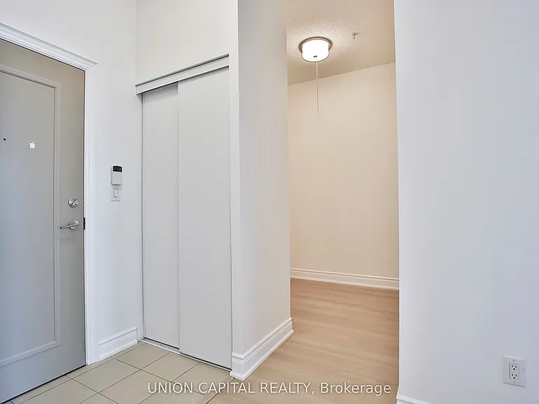 2396 Major Mackenzie Dr #108 — Photo 2