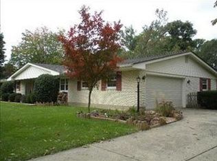 1621 Red Fox Dr, Dayton, OH 45432