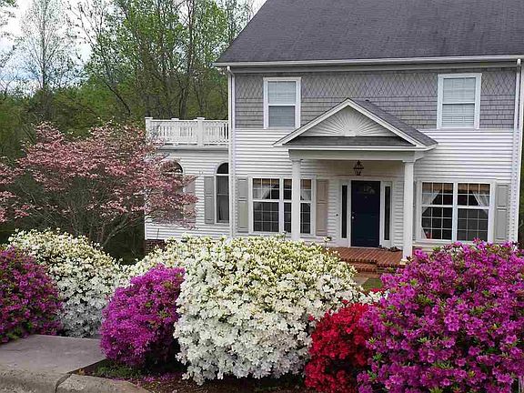 2nd image of 1201 Hillsboro Ct