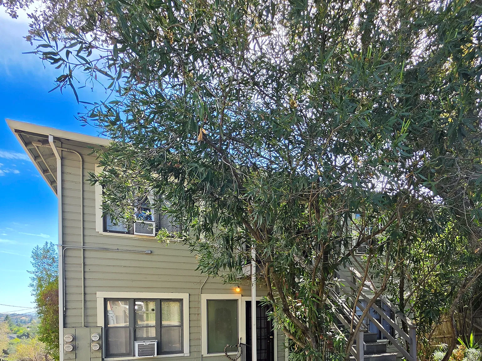 2 bed, 770 sqft, $1,595 — Photo 2