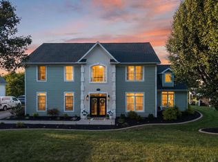 42 Peaks View Dr, Moneta, VA 24121