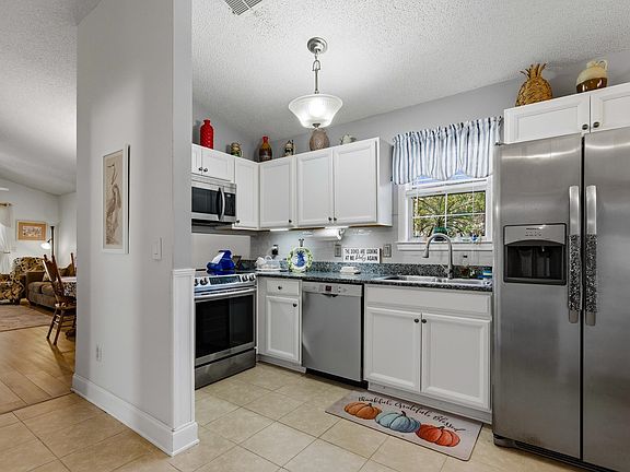 4th image of 1500 St. George Ln.