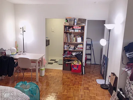 Rented by Kian Realty | media 3