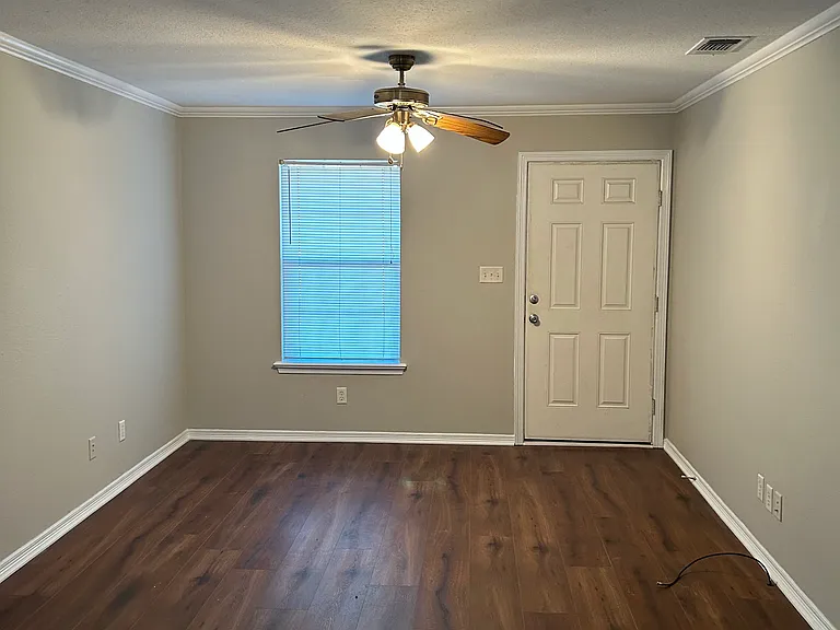 1215 Pine Hill Dr #1215 — Photo 8