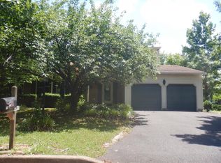 1983 Bishop Wood Blvd W, Harleysville, PA 19438