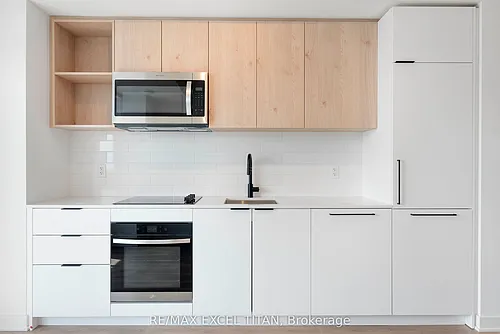1185 Dupont St #1201 Photo 1