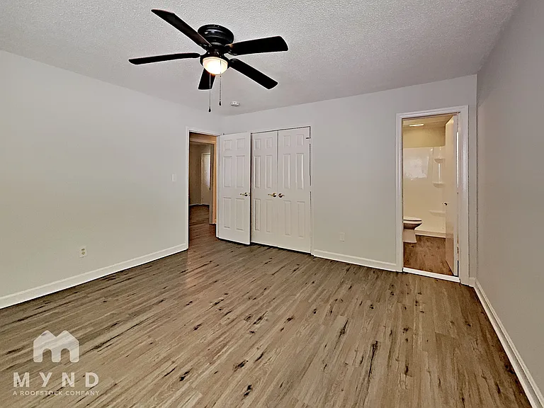 2338 Linwood Rd — Photo 11