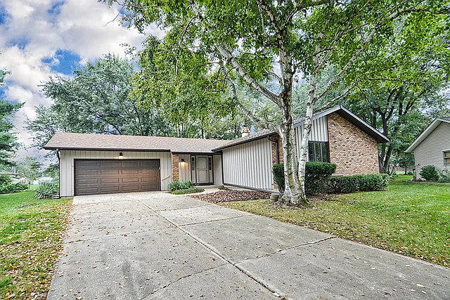 79 Brookwood Ct photo 1
