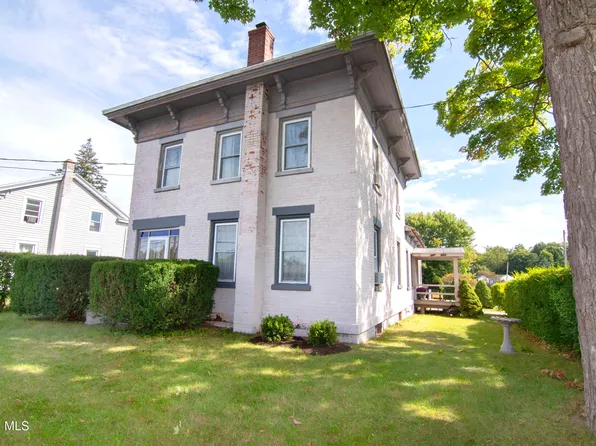 1431 Route 9, Halfmoon, NY 12065