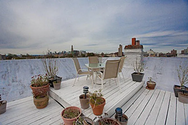 Sold by Avenue Sotheby's International Realty | media 23