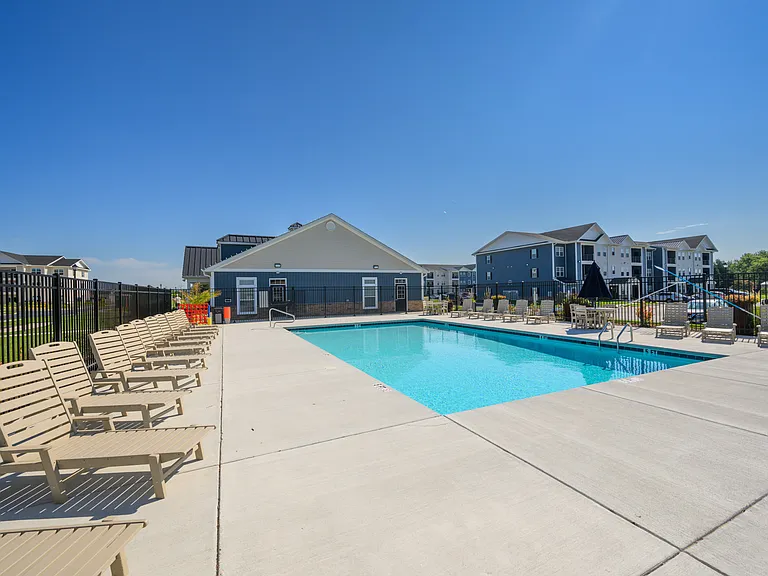 Riverside Apartments — Photo 14