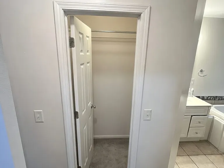 8303 Old Hbr — Photo 37