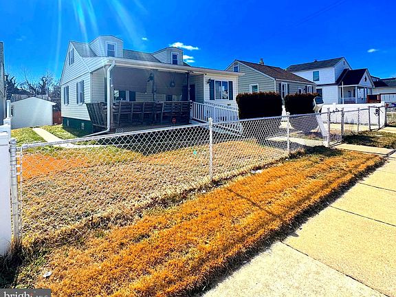 3rd image of 310 Pinewood Rd