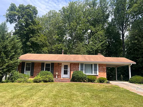 1716 Pine Valley Dr Photo 1