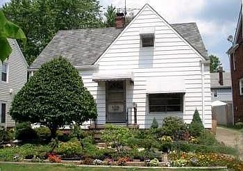 1st image of 22401 Lakemont Ave