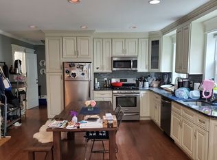 20-61 27th St #1, Astoria, NY 11105