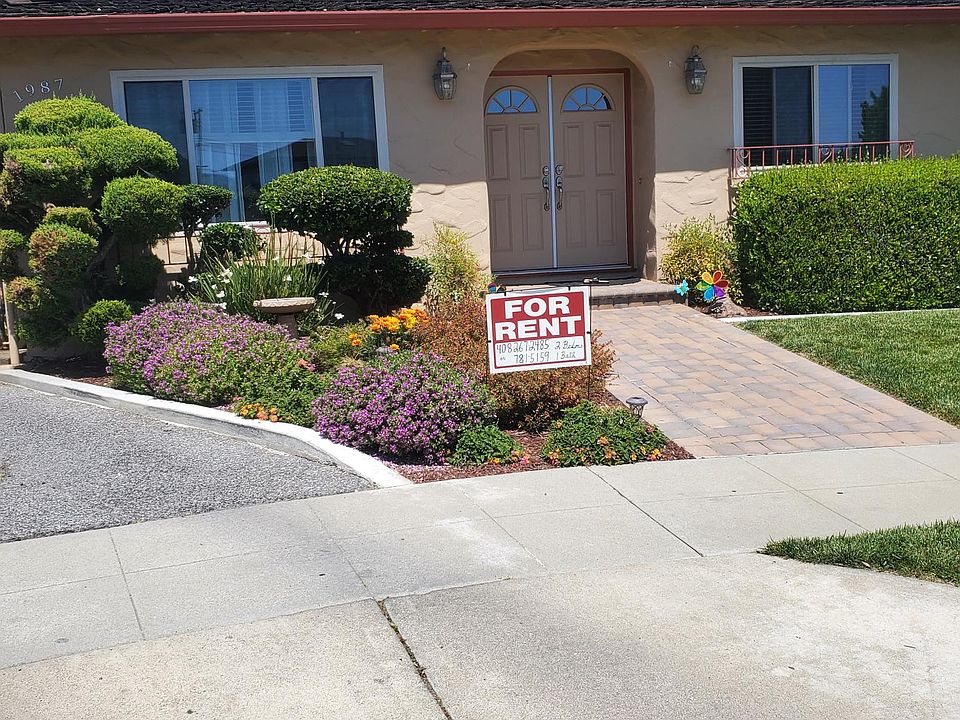 Front of 4-Plex