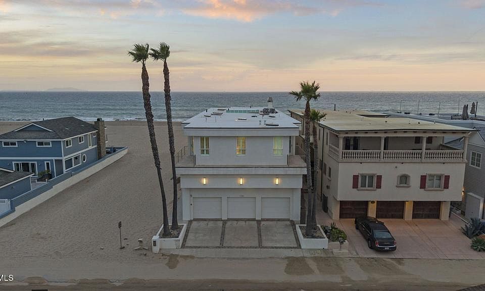 1st image of 1135 Capri Way