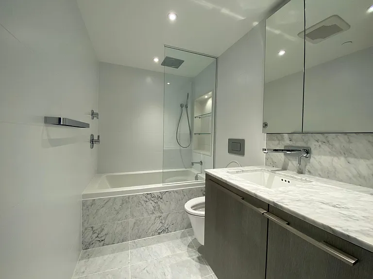 1111 Richards St #1506 — Photo 18