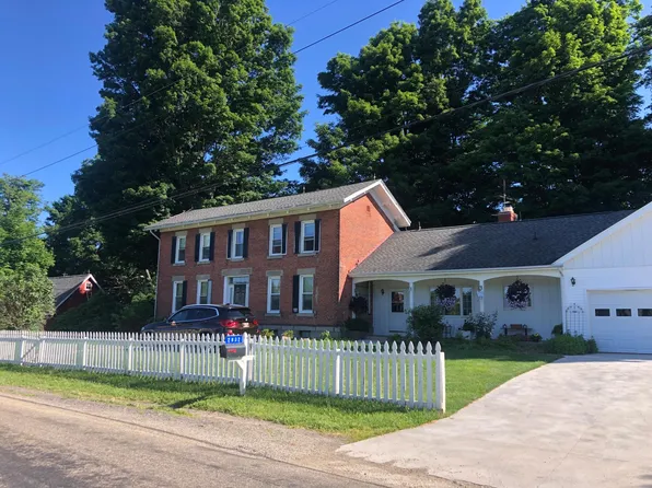 2832 Dunn Valley Rd, Waterford, PA 16441