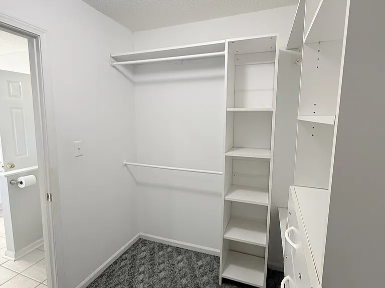 1132 Lancelot Ln — Photo 17