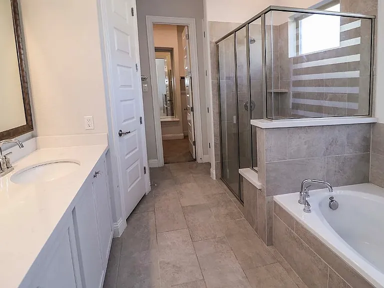 4311 Fall Blossom Dr — Photo 8