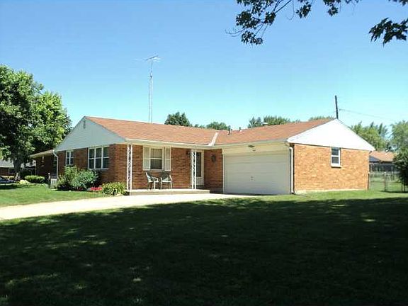 2nd image of 1009 Donald Dr