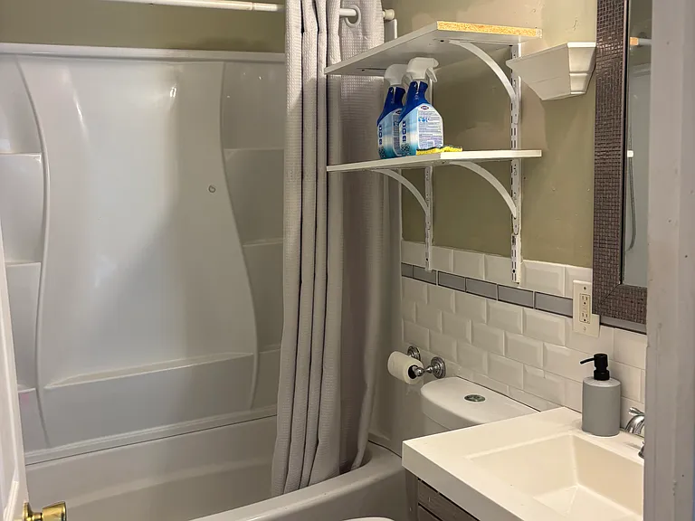 63 E Decatur Ave — Photo 9
