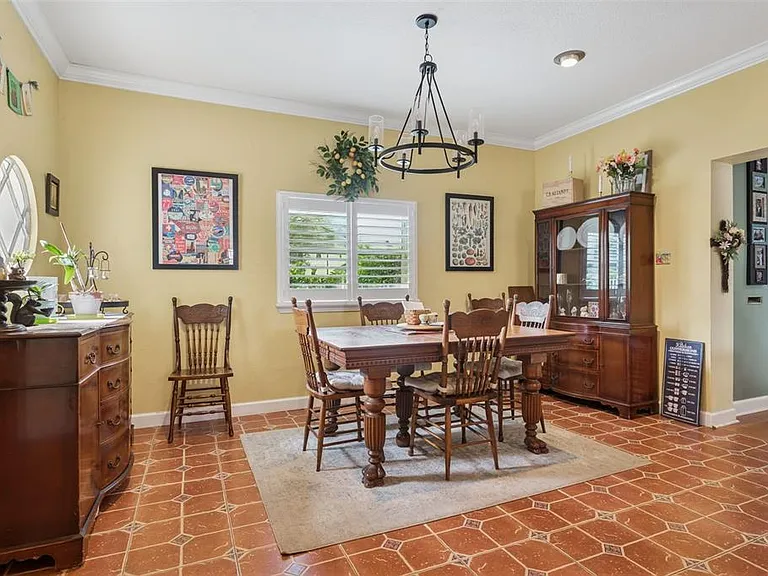 2603 N Ridgewood Ave — Photo 16
