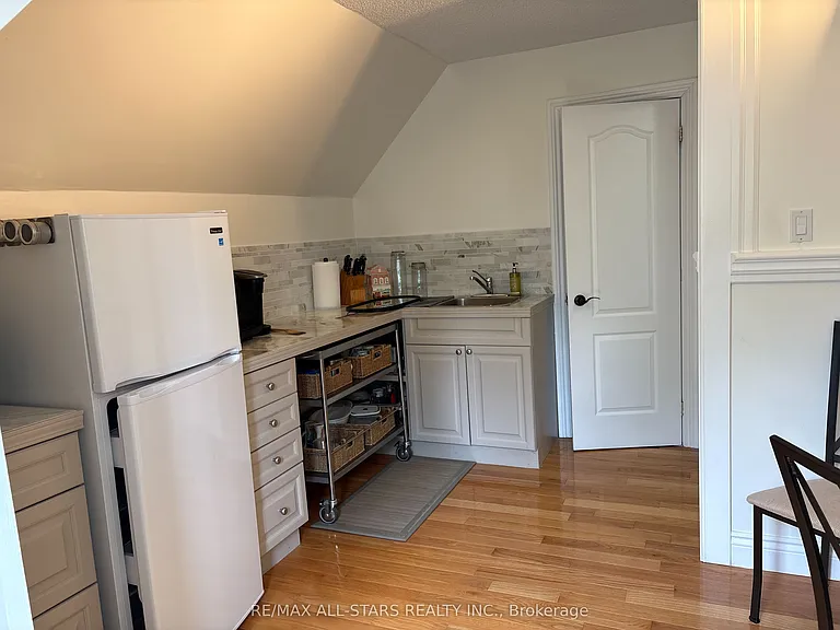 27 Tranmer Rd — Photo 8