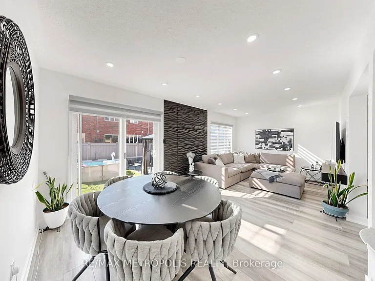 75 Willet Ter — Photo 9
