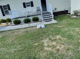 13280 Wisteria Dr, Meadowview, VA 24361