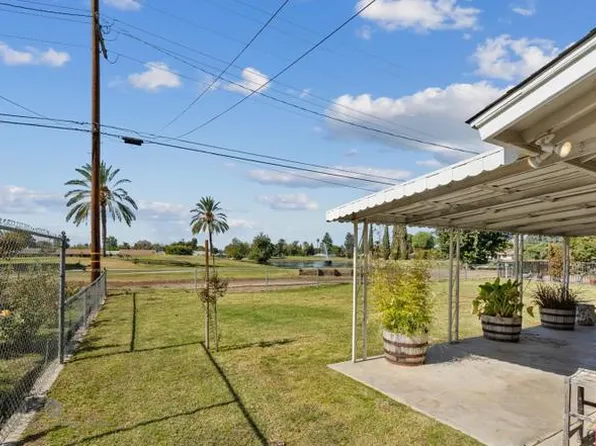701 Cherry Hills Dr, Bakersfield, CA 93309