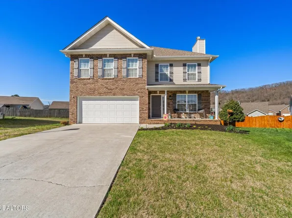 2703 Lucky Leaf Ln, Knoxville, TN 37924