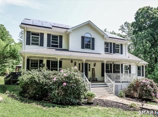 55A Flax Hill Rd, Brookfield, CT 06804