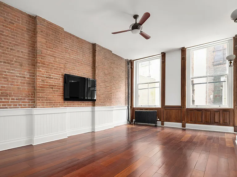 27 Howard St #3R — Photo 11