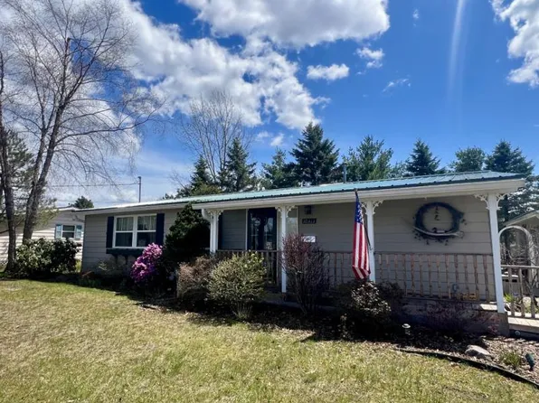 10313 7th St, Oscoda, MI 48750