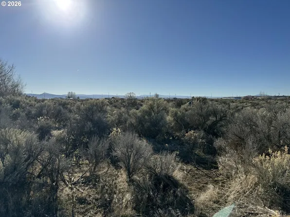 Spruce St #6800, Christmas Valley, OR 97641